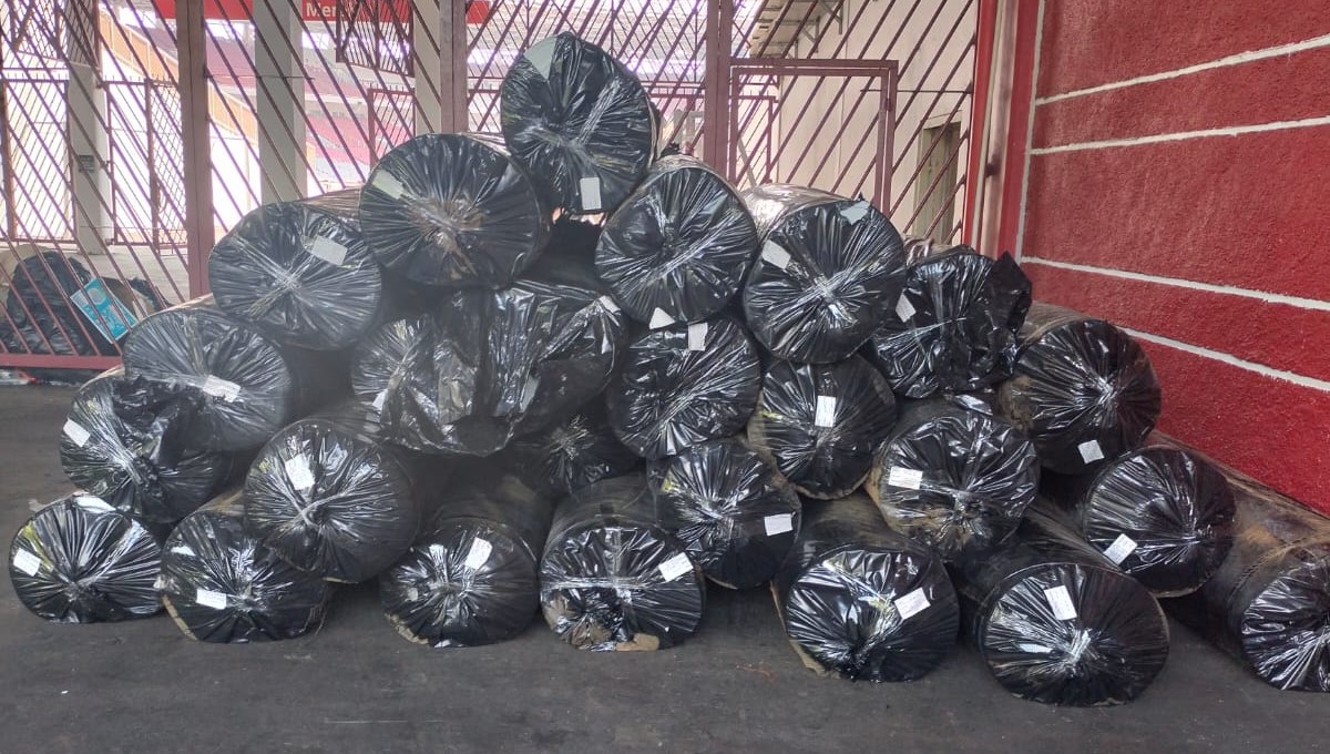 Distributor Geotextile Non Woven Polypropylene PP